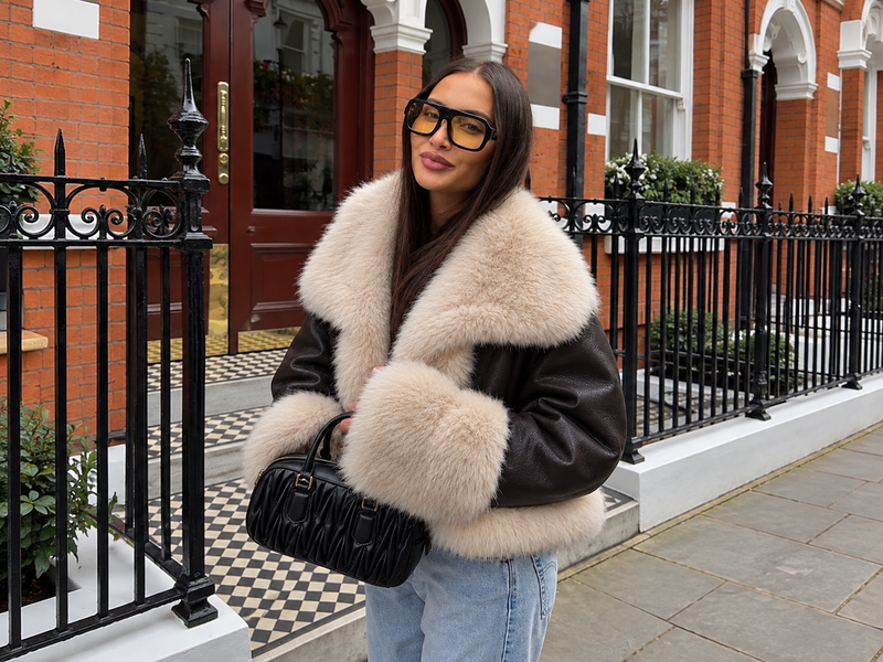 Veste en faux fur effet cuir chocolat à col en fourrure écrue