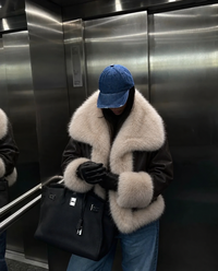 Veste en faux fur  effet cuir chocolat à col en fourrure écrue