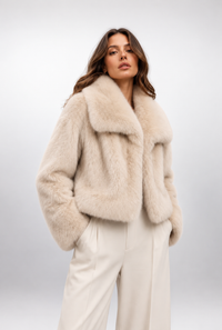 Veste en faux fur  effet cuir chocolat à col en fourrure écrue