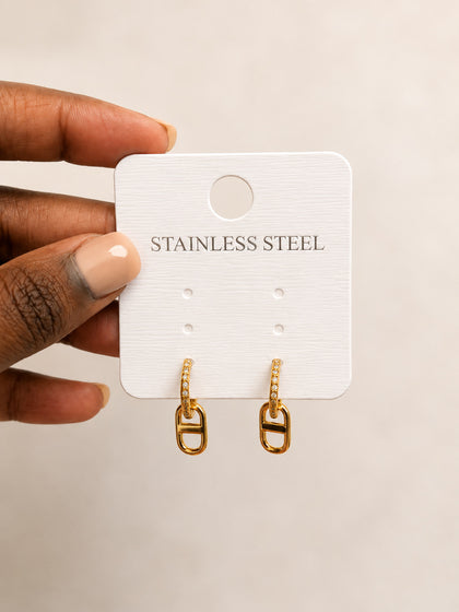 Boucles d’oreilles « Élégance » dorées & strass – Acier inoxydable