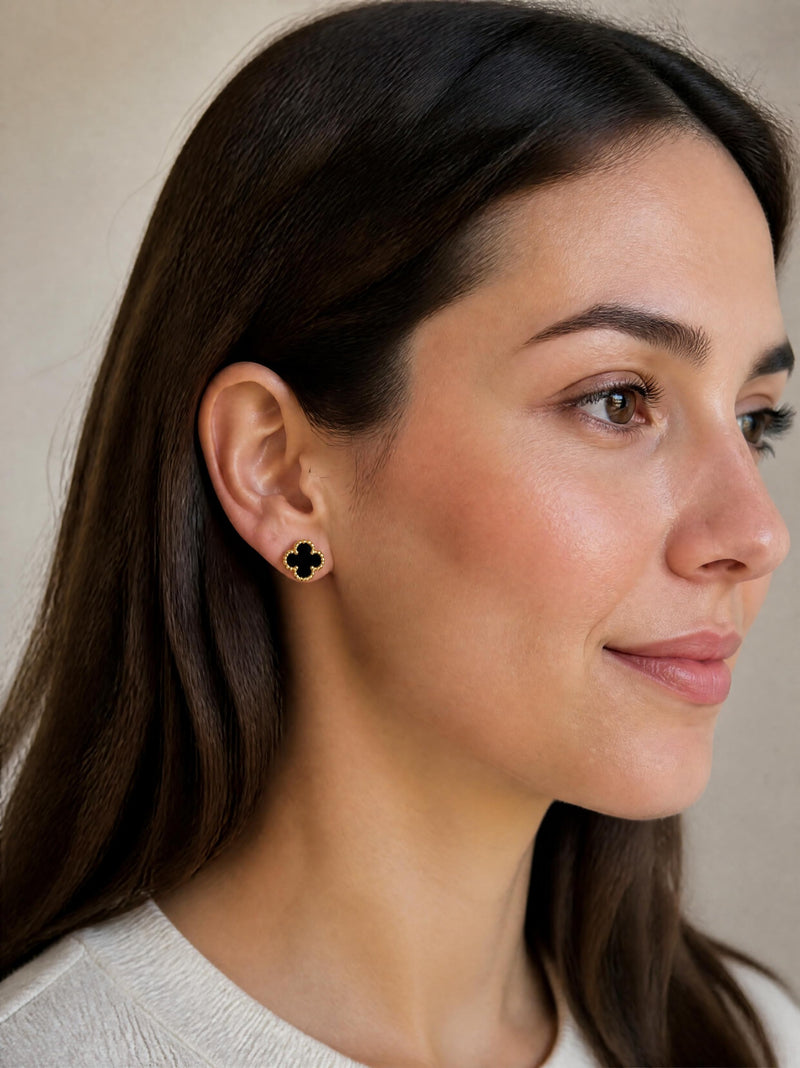 Boucles d’oreilles fleuries noir et doré