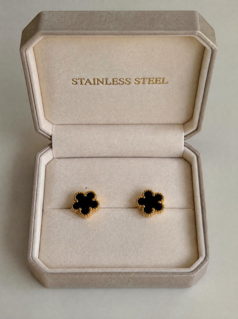 Boucles d’oreilles fleuries noir et doré